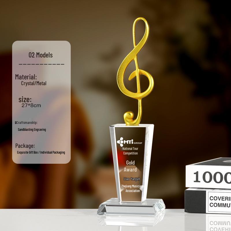 Kristāla muzikālu notu trofeja ar zelta