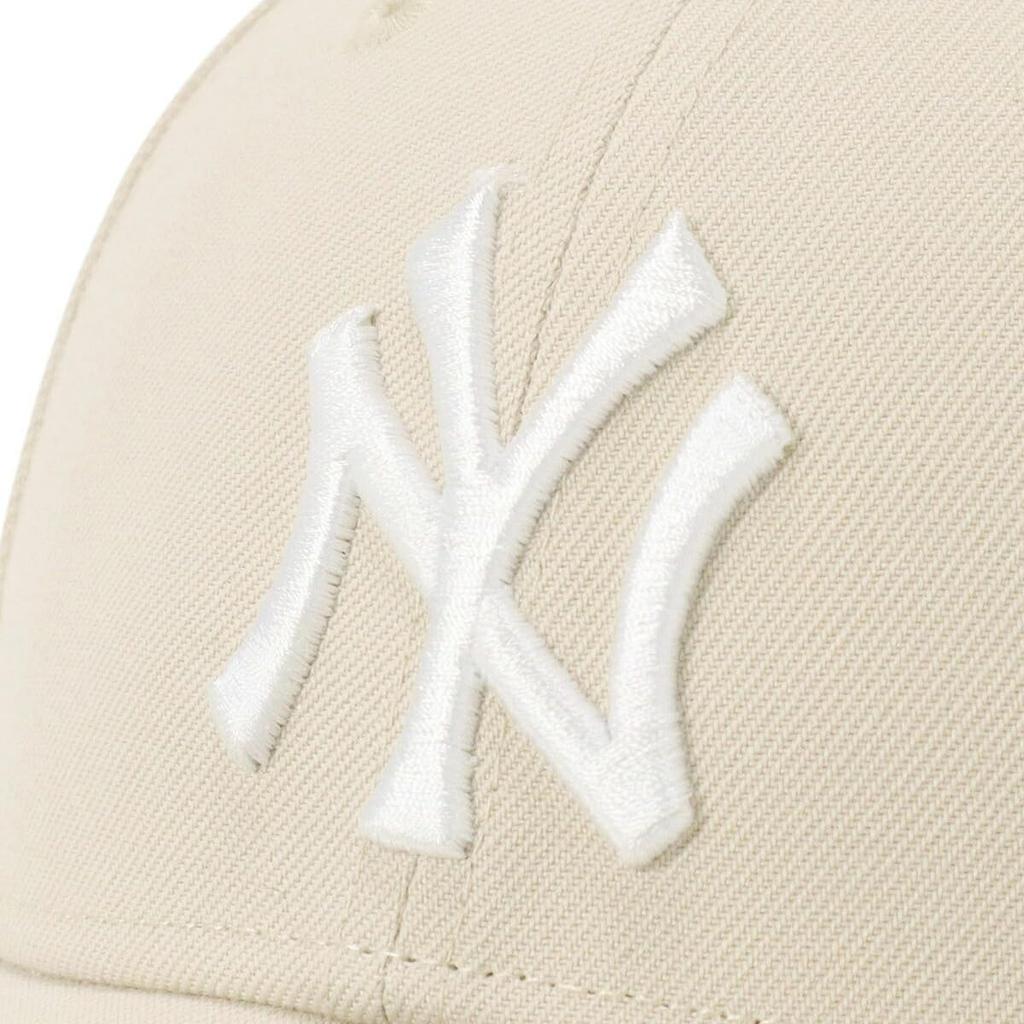New Era 9FORTY Cap by MLB New York Made in NY Available in white and Also available exclusively from Perfect for summer sun protection and UV Stylish