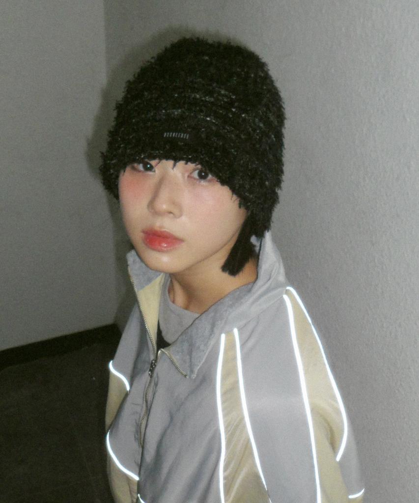 KOOKEESEE Hairy Knit Beanie_Black