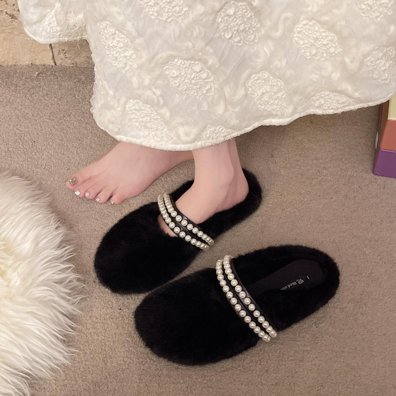 

Xiaoxiangfeng pearl Mao Mao shoes women s autumn and winter 2025 new flat-bottomed slippers snow cotton ladyshoes popular versatile outer wear 40 чорний