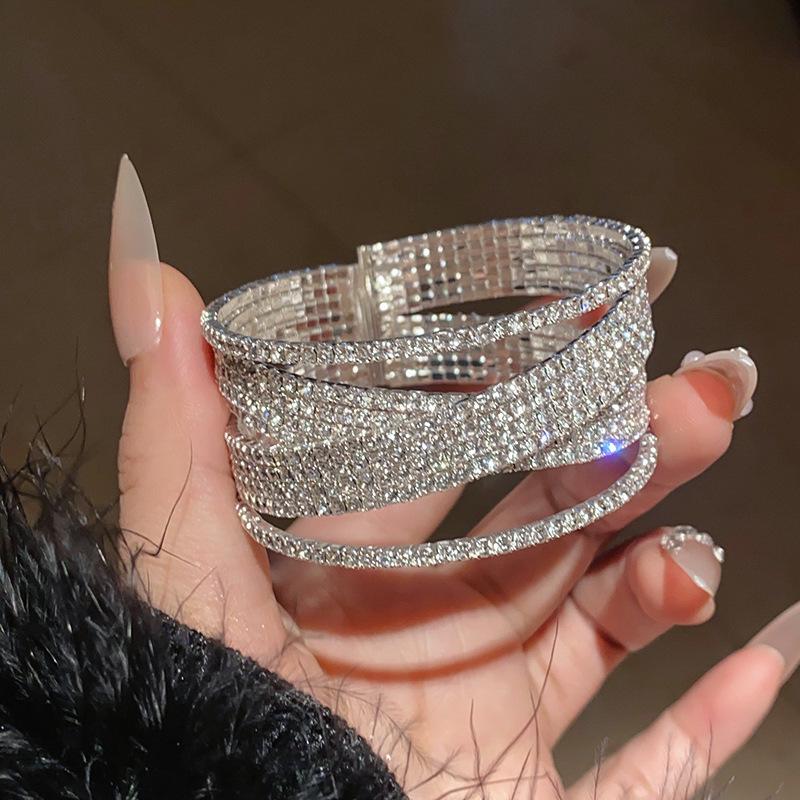 Zircon Diamond-Set Grid Bracelet: Elegant, Luxurious Niche Design for Women