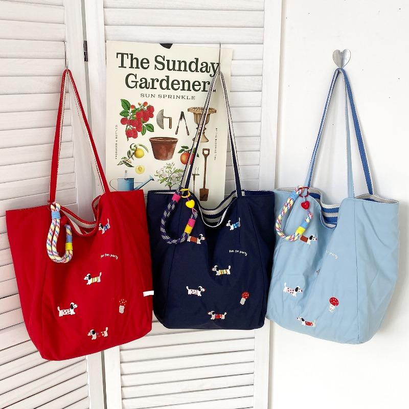 Early spring new dopamine double-sided shoulder bag cute dachshund dog embroidered canvas bag small fresh nylon underarm bag