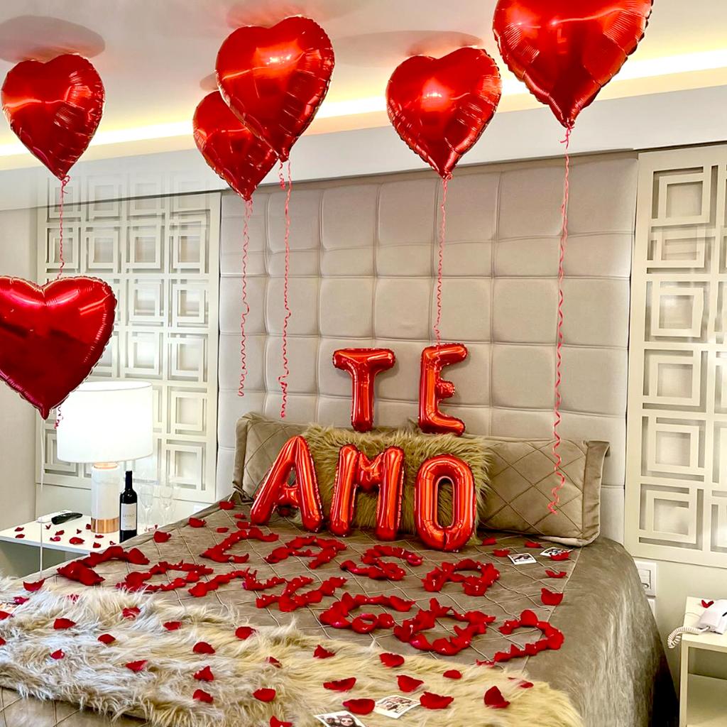 Spanish I love you lettering banner balloon, for Valentine's Day party, proposal, confession, Valentine's Day anniversary