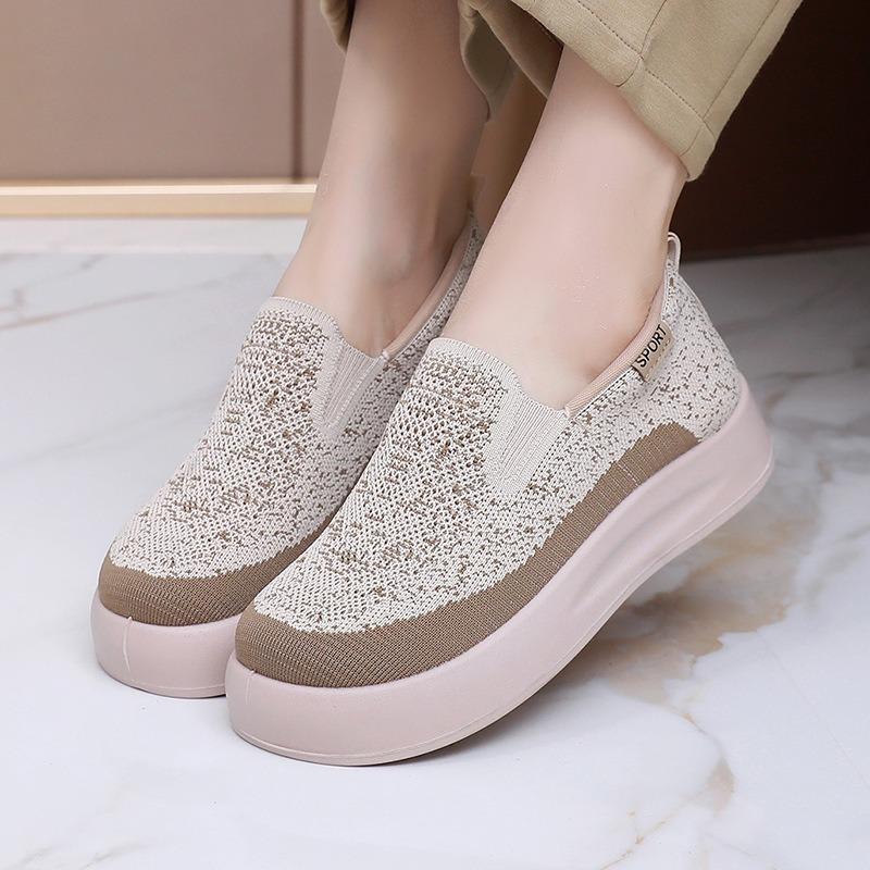 Spring and autumn new shoes women's single shoes casual daily one-pedal mother shoes non-slip soft sole lightweight women's shoes