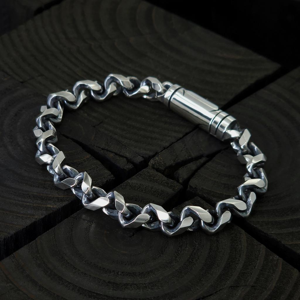 Sterlingworth Tw-King Silver Chain Bracelet