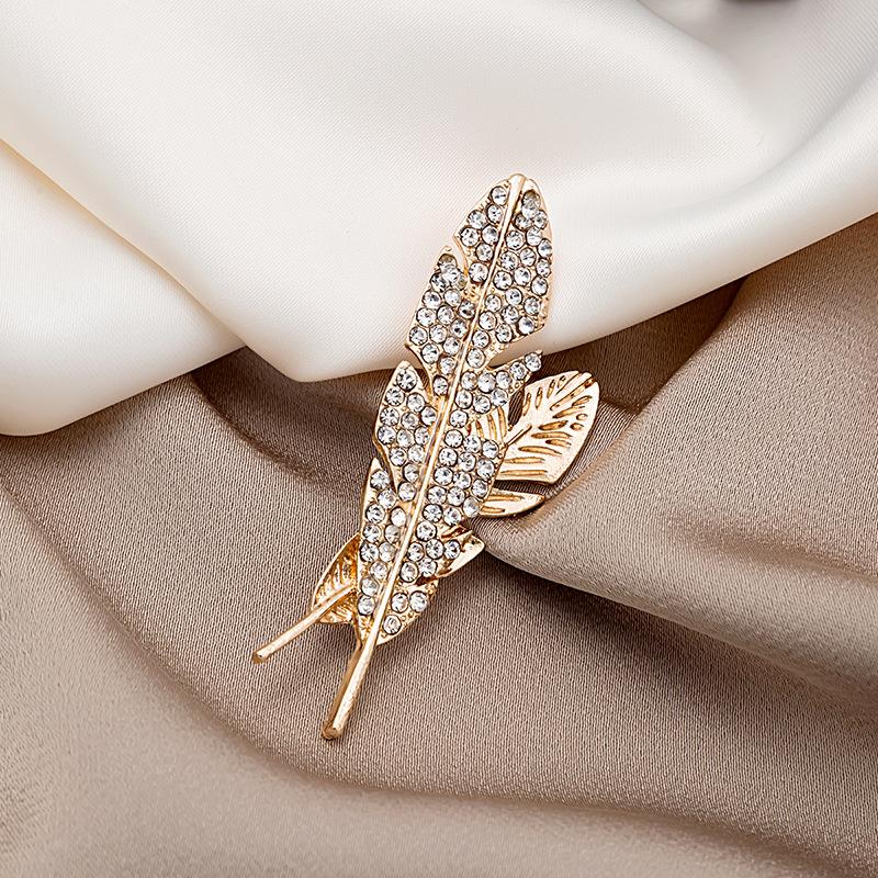 Wedding Collar Pin, Suit Pin, Brooch, Simple Badge Accessory, Diamond Leaf Feather Brooch, Decorative Pin