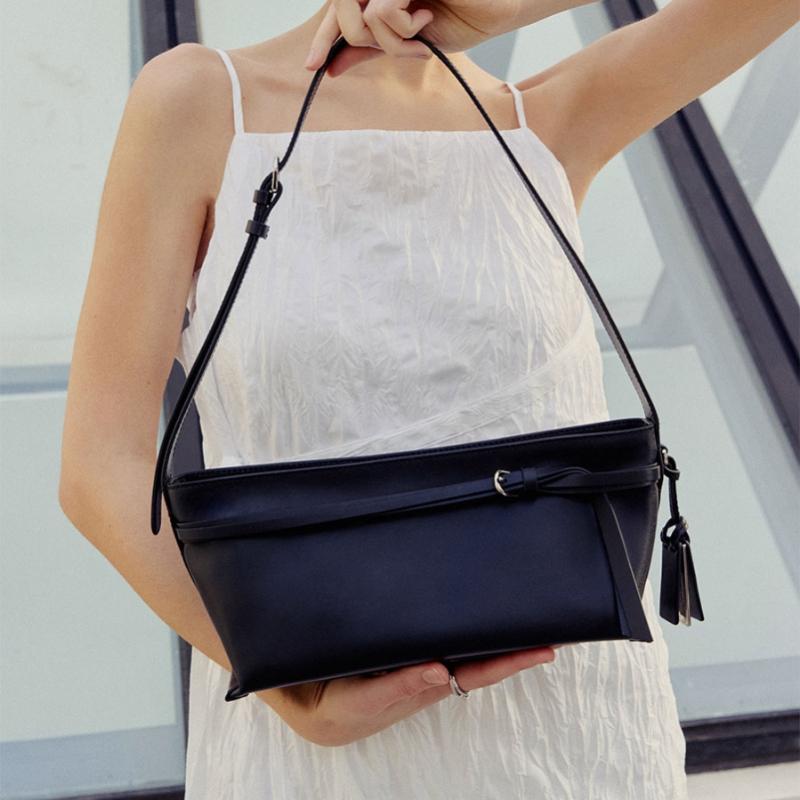 Joy Gryson Riki Ew Shoulder Bag Lw4sd2580 02