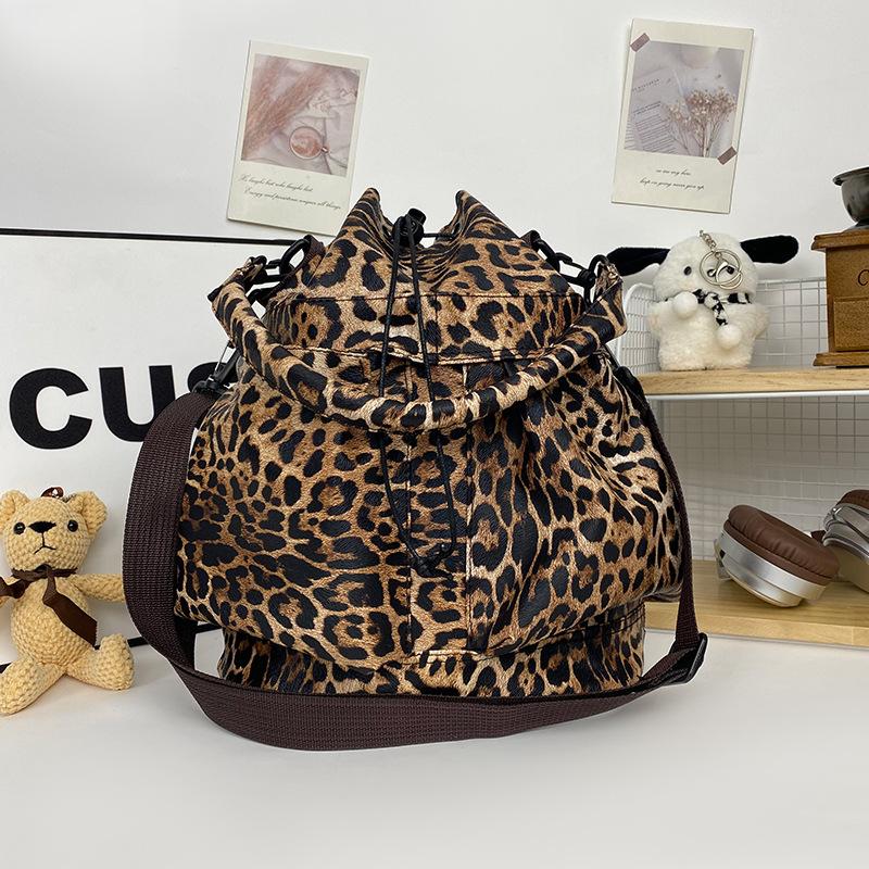 

Модная сумка-мессенджер через плечо с леопардовым принтом, сумка-ведро для иностранного газа