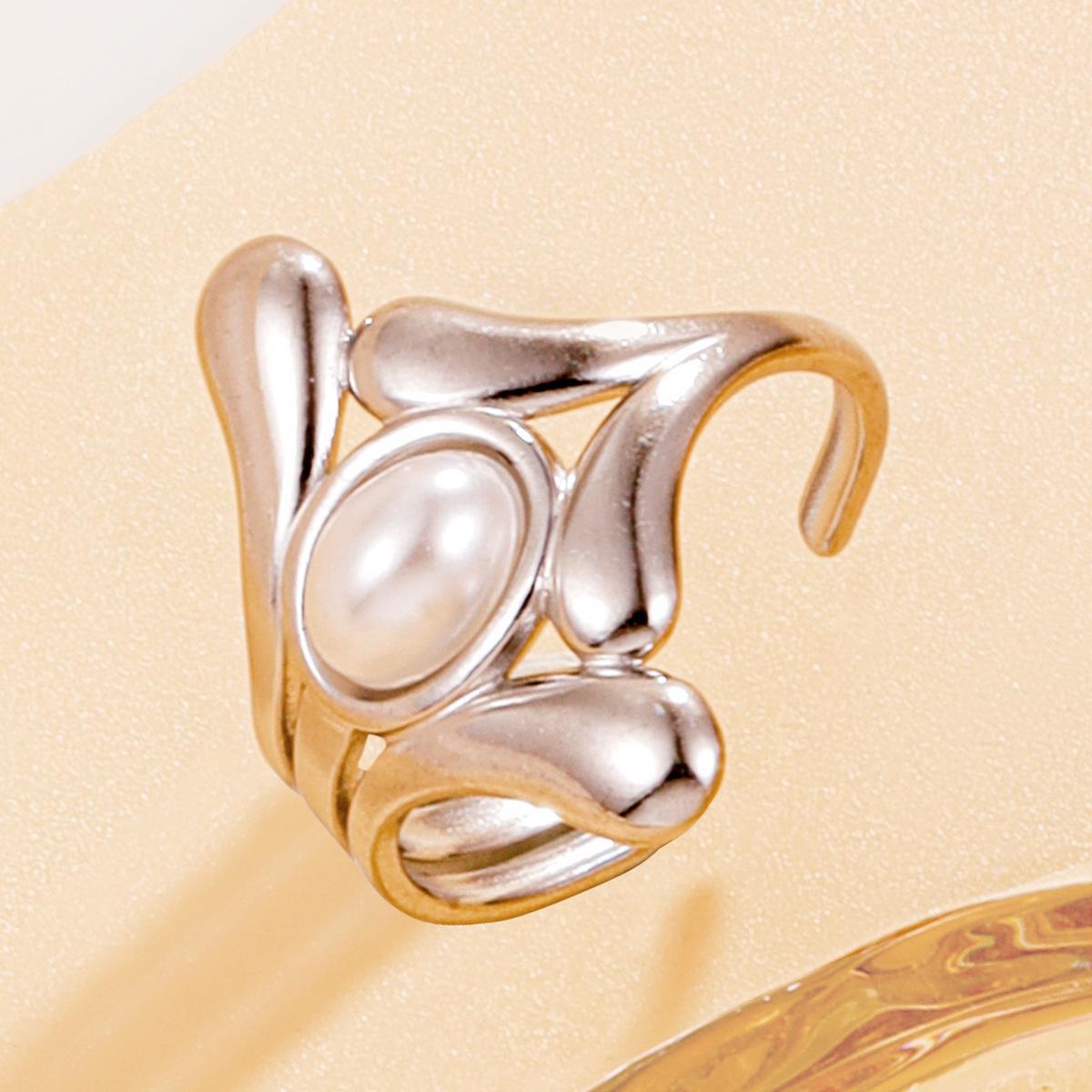 Elegant Chic Leaf & Pearl Open Stainless Steel Ring with 18K Vacuum Plating