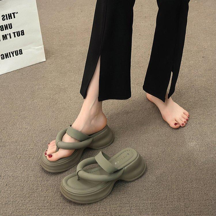 [Youshilai] Ruth's Same Thick-soled Herringbone Cool Slippers 2025 Summer New Pinch Bread Beach Sandals Women