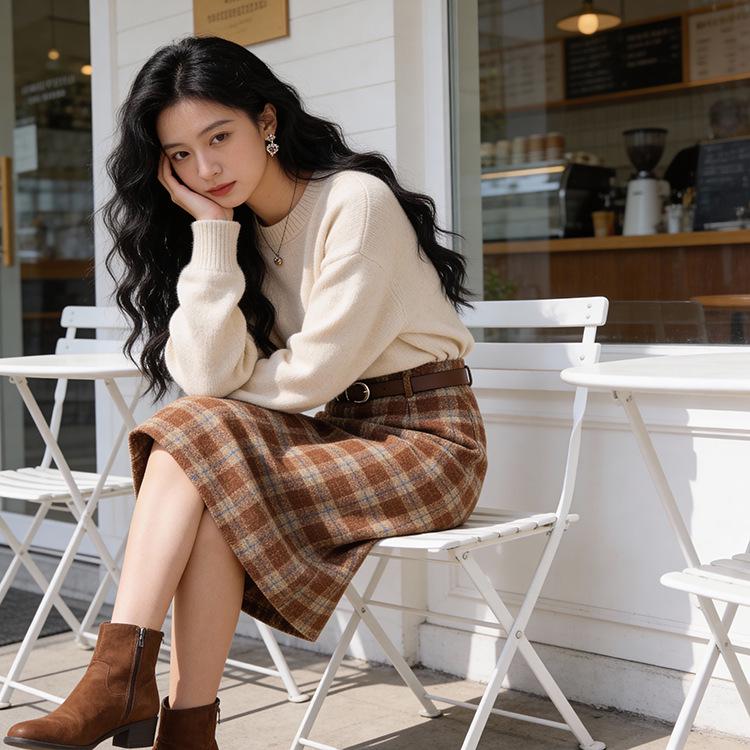 Feiyuan Women's Retro Plaid Wool Midi Skirt with Belt - Stylish Korean Pencil Skirt for Early Spring