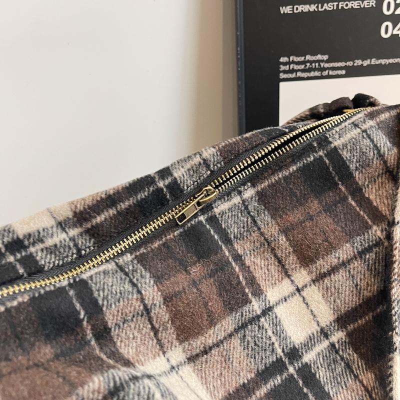 Large Capacity Woolen Shoulder Bag College Style Tote Bag