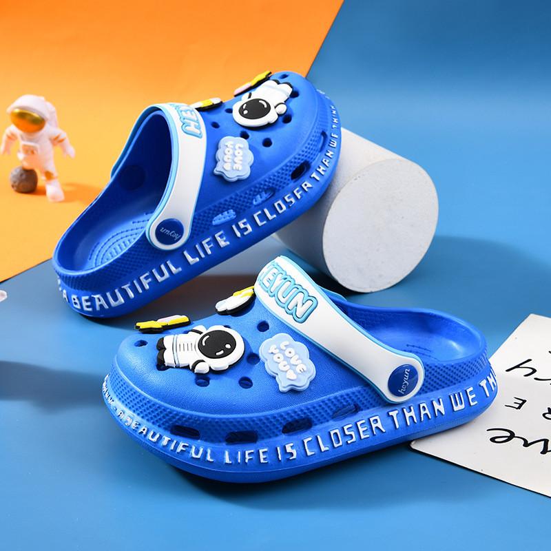 Stylish Cartoon Kids Hole Shoes Breathable Summer Sandals For Boys And Girls Comfortable Eva Design