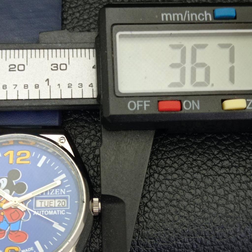 Citizen AUTOMATIC 8200 VINTAGE JAPAN MENS BLUE COLOR DIAL WATCH A500318-2 R151b-a500318
