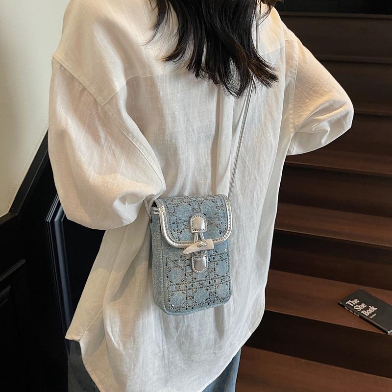 Summer fashion mobile phone bag women's small satchel 2025 new sticker diamond denim small square bag niche shoulder messenger bag
