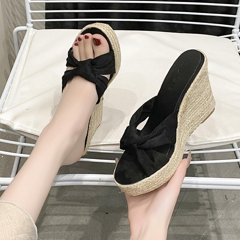 2025 Summer New Slope Heel Cool Slippers Women's Woven Hemp Rope Versatile Suede High Heel Outer Wear One-word Slippers Women