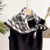 Modedesign Bedruckter Seidengefühl Schal Damen Halstuch Bandana Quadratische Schals Dame Foulard Schals Wickeltücher Kopftuch