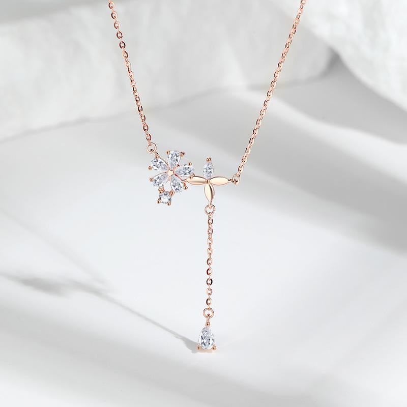 Light Luxury Flash Diamond Cherry Blossom Necklace Female Ins Sweet Flower Neck Chain Fringed Water Drop Collarbone Chain