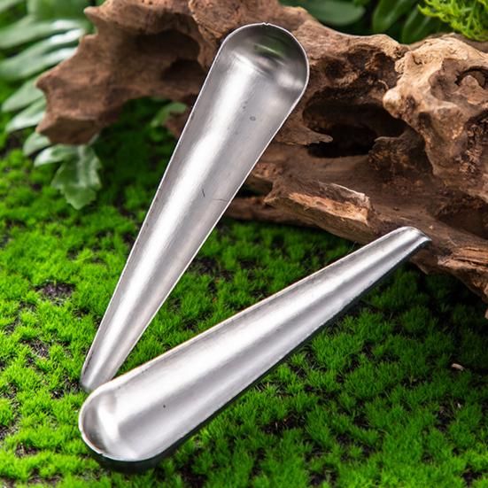 Lopatka na krmivo pro ptáky s hrází Snadno použitelná Krmí Nerezová klec pro domácí mazlíčky