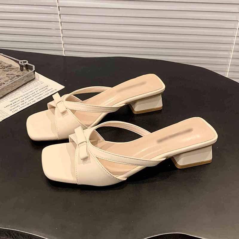 Temperament Light heel square head square root outer wear summer sweet skirt thick heel cool slippers 2025 new elegant sandals