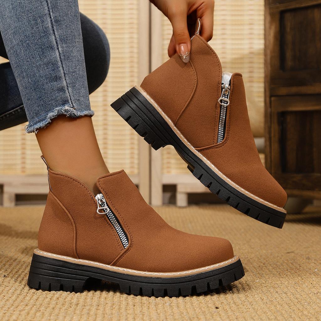 2025 nya utrikeshandel stora storlekar Chelsea korta stövlar dam vår och höst explosion mocka sidodragkedja stövlar dam tid