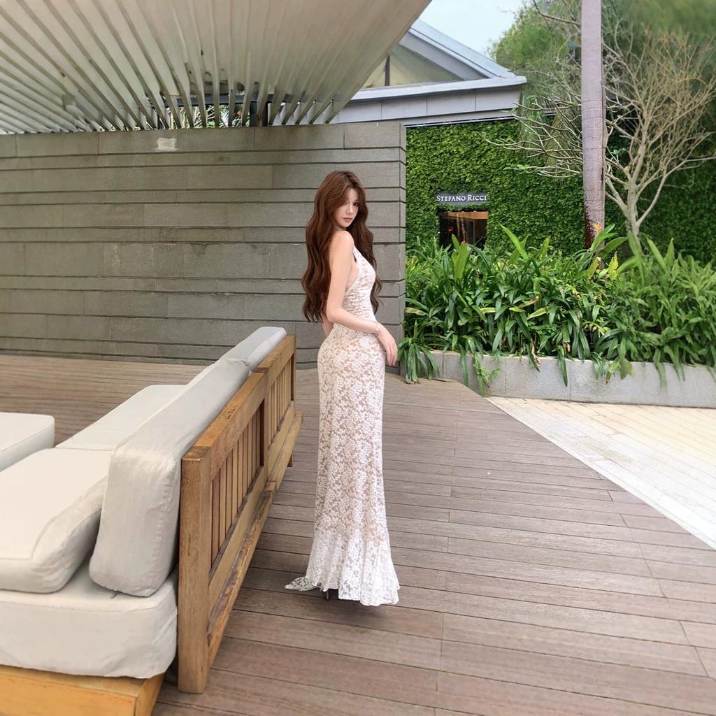 Celebrity Sexy Lace Deep V-neck Neck Dress Three-dimensional Flower Thin Ruffle Edge Split Fork