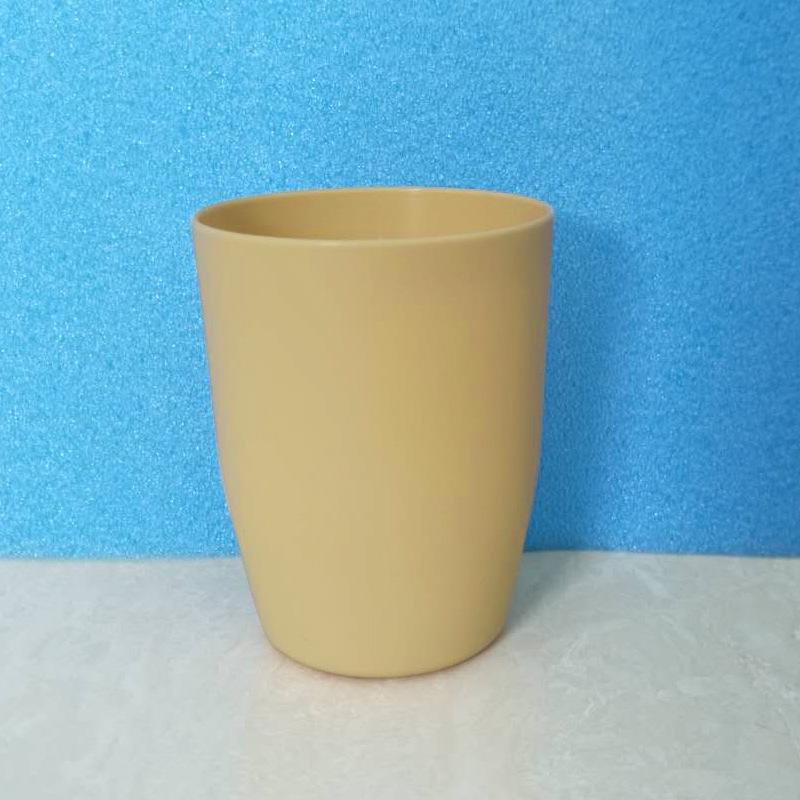 Simple, Stylish Solid Color Toothbrush and Mouthwash Cup Set