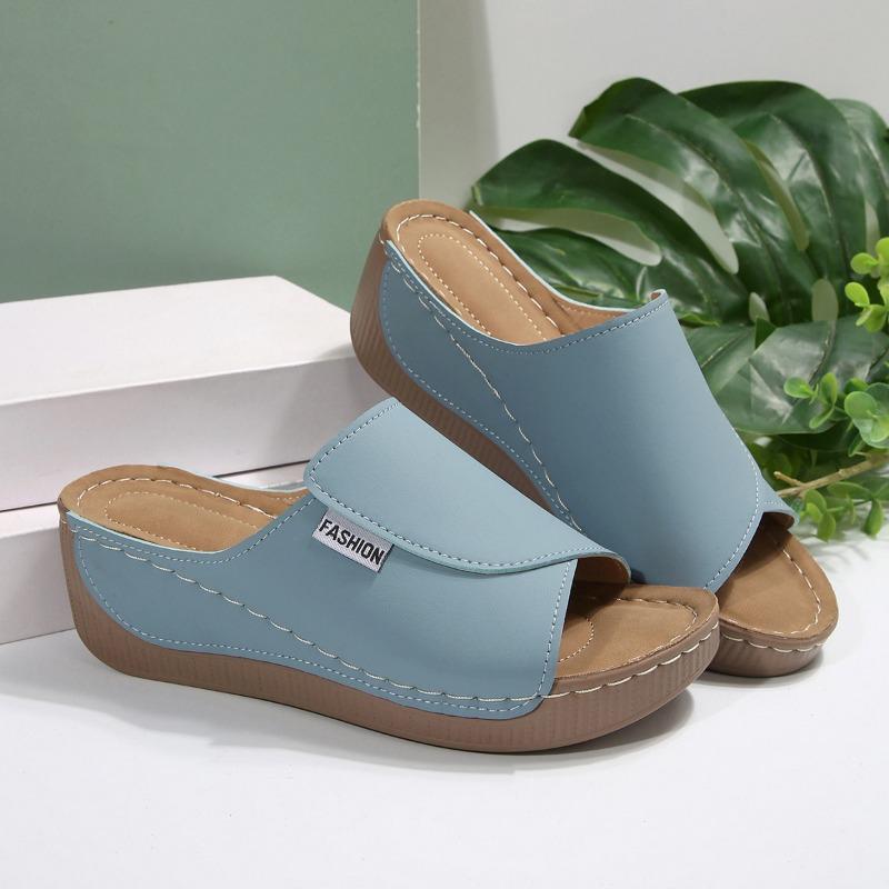 Wearing muffin platform women's shoes comfortable wedge heels slippers spring and summer new one-word sandals women