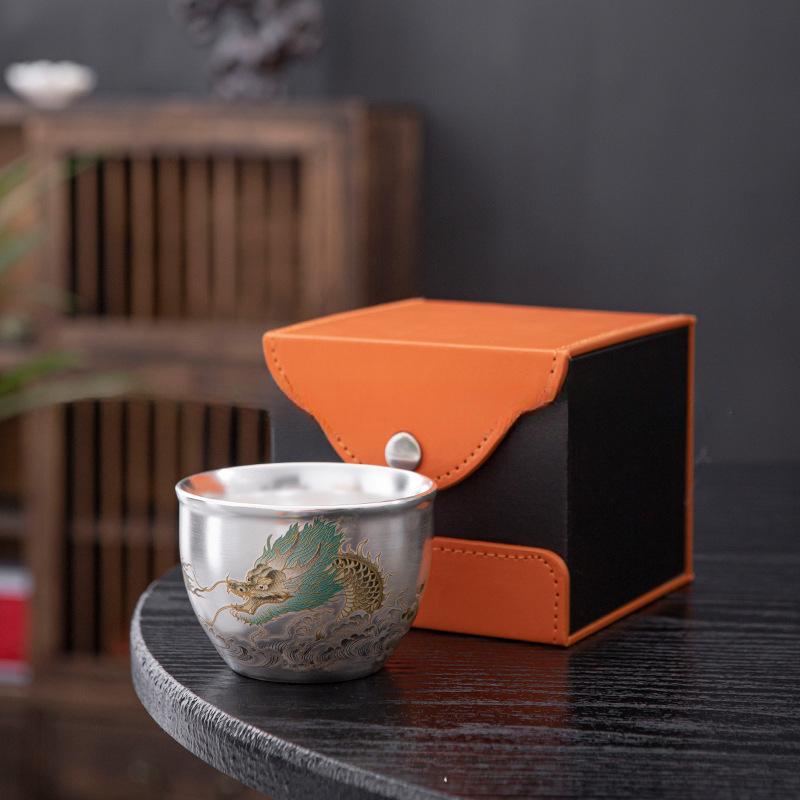 Vergoldete Silber-Teetasse Kreative China-Chic Einzelne Keramik-Teeschale Kulturelle Kreative Tee-Meister-Tasse Geschenkbox Feiertagsgeschenk