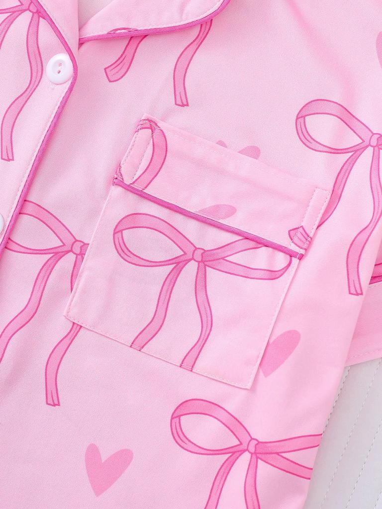 Set Pigiama con Stampa Fiocco e Revers: Completo Estivo a Maniche Corte e Pantaloncini Larghi da Donna