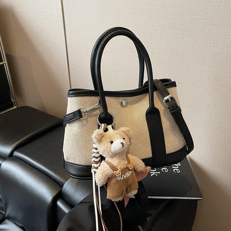 Korean Version Niche Design Handbag Simple Commuter Shoulder Bag Women's 2025 Summer Trendy New Canvas Messenger Bag