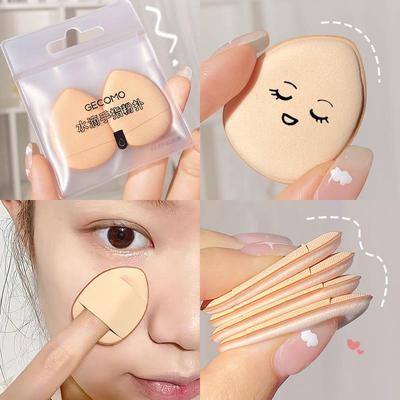 Accessori e strumenti per il trucco – Spugnette e applicatori