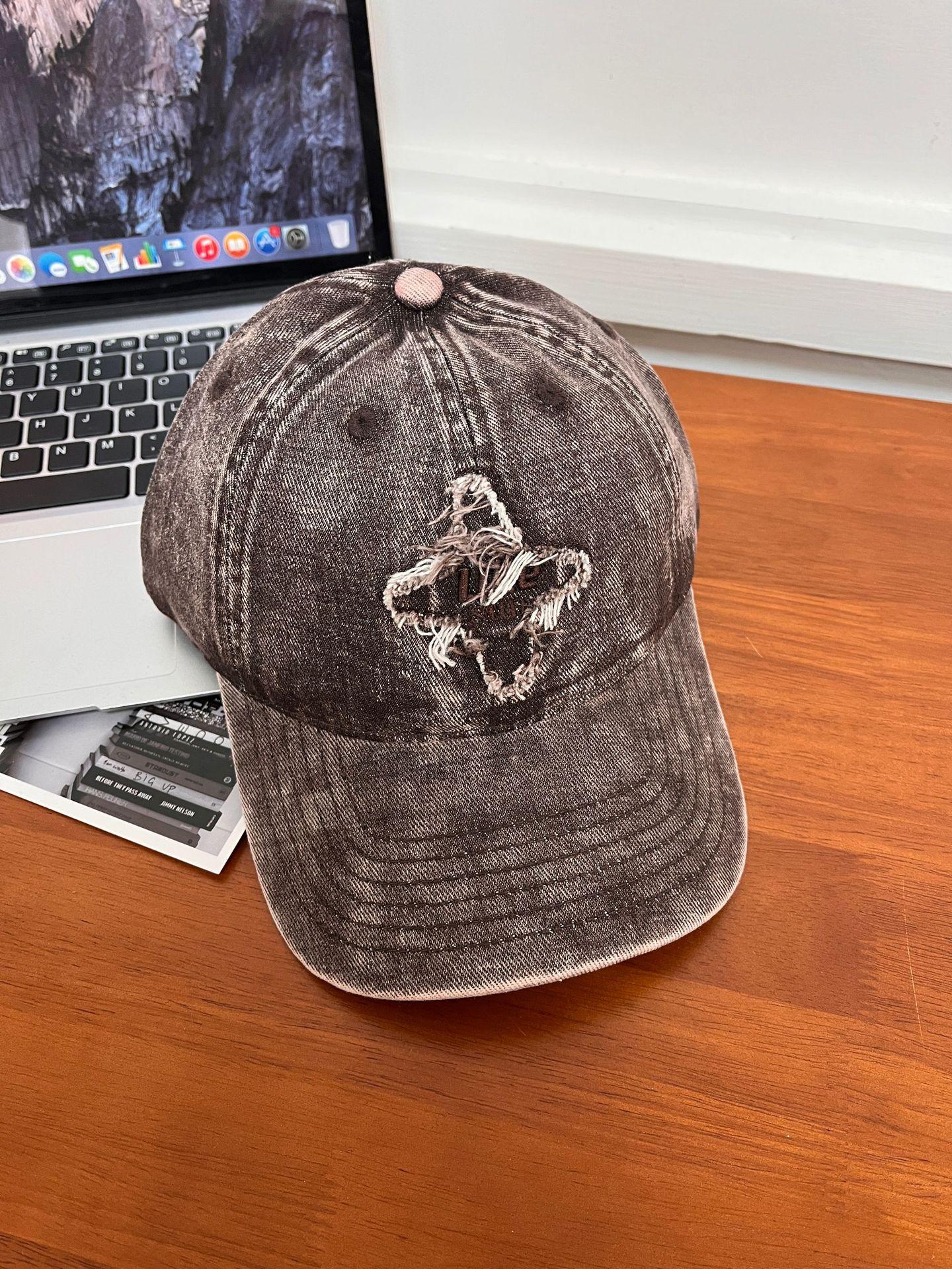 

Outdoor men s and women s old-fashioned baseball hats, casual fashion letters, trend, personalized couples, washed sun hats M（56-58cm）