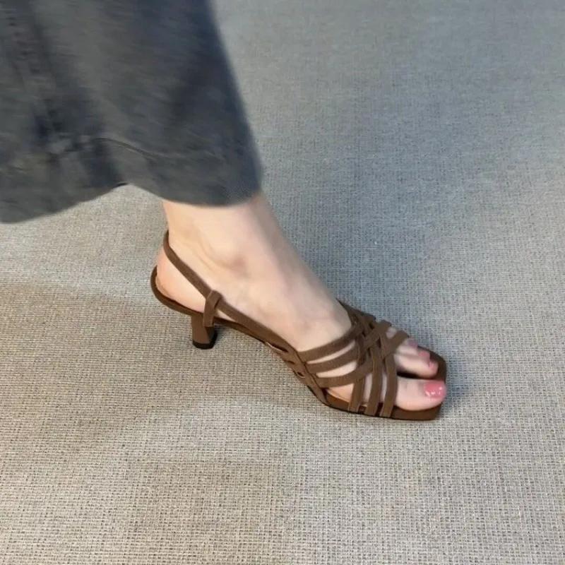 Fashion Small Man Minimalist Vintage Style Square Toe Crossover Thin Strap Versatile Commuter Stiletto Peep Toe Sandals High Heels