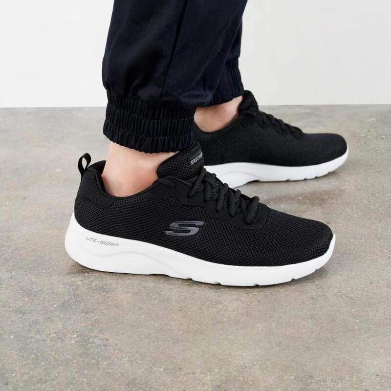 Skechers Men s 58362-BLK Seasonal Running Shoes 7.5