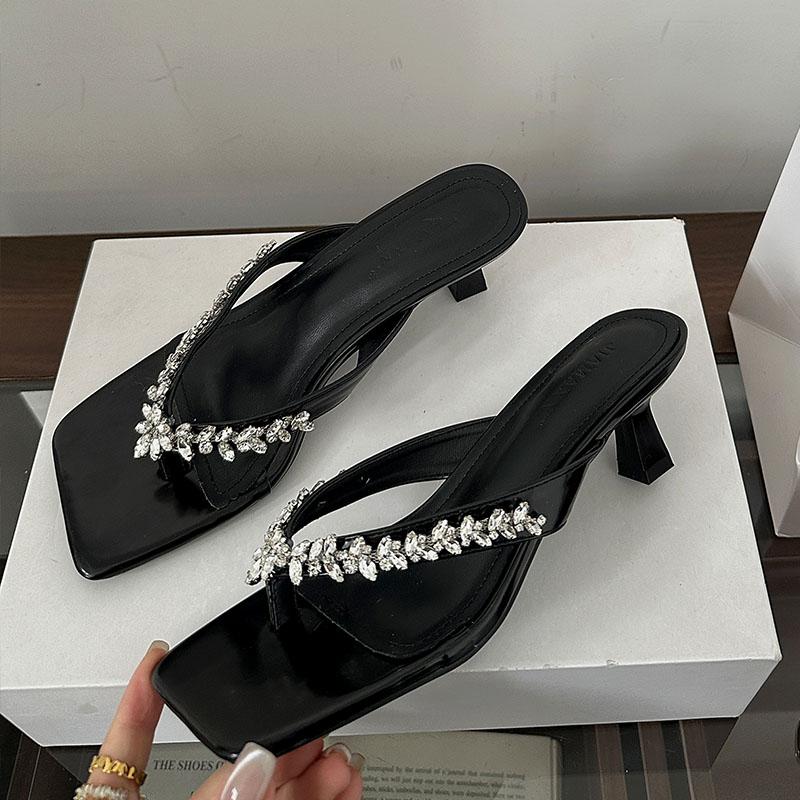 Mode Luxusmode Strasssteine Damen Niedriger Absatz Hausschuhe Quadratische Zehenpartie Damen Absatz-Hausschuhe Sandalen Schuhe Damen Pantoletten Zehentrenner