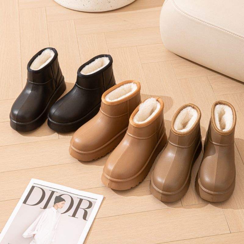 Fleece snow boots waterproof rain boots non-slip warm student Korean version boots EVA integrated shoes kitchen rain boots jacket
