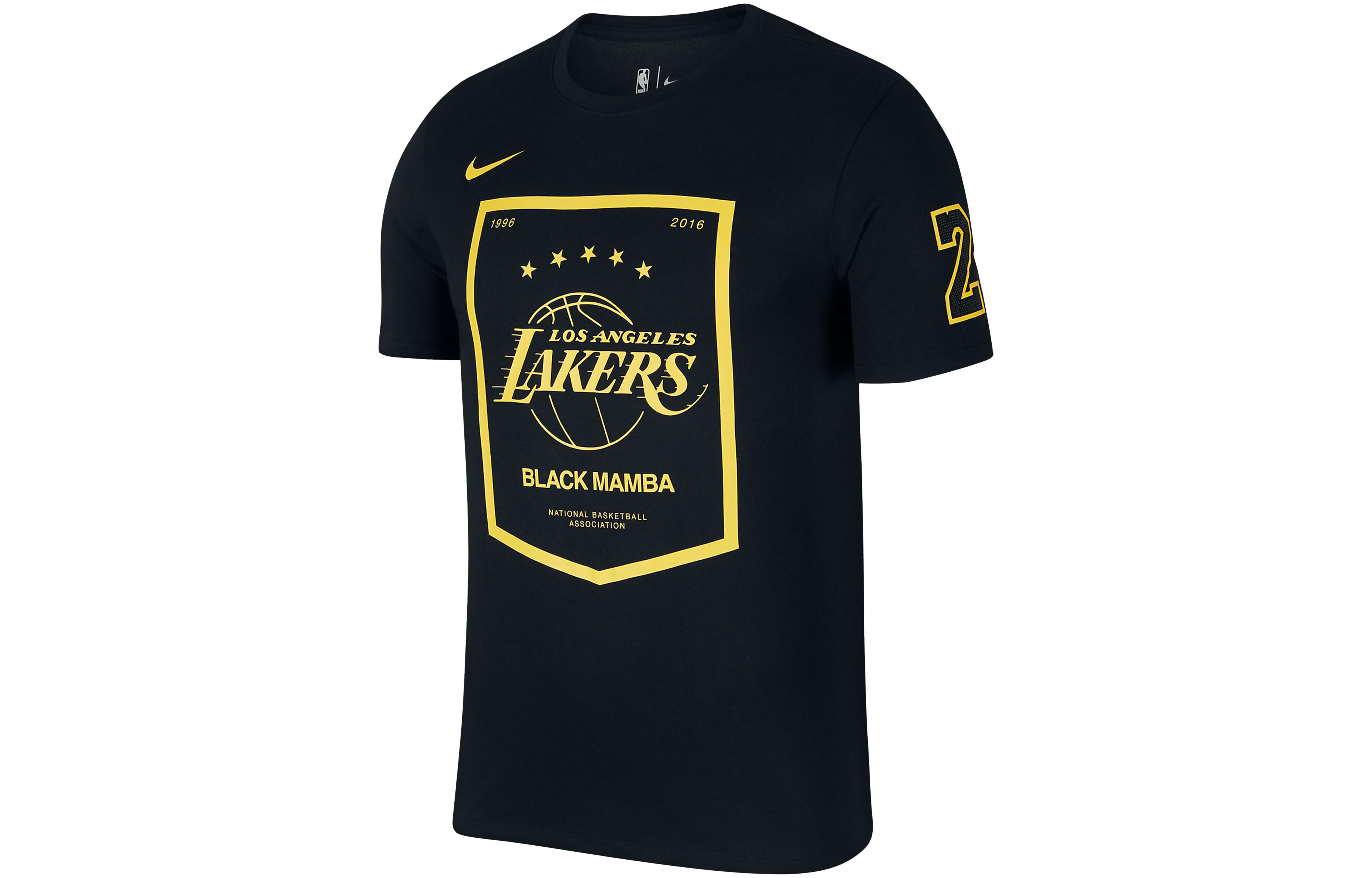 

Nike Set-in Sleeve T-Shirt Men s Black AV5389-010 M