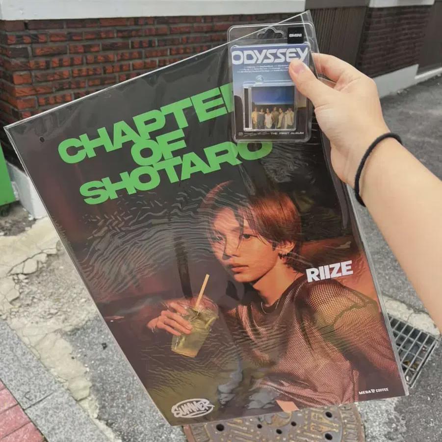 

Riize Mega Coffee Poster With Mini