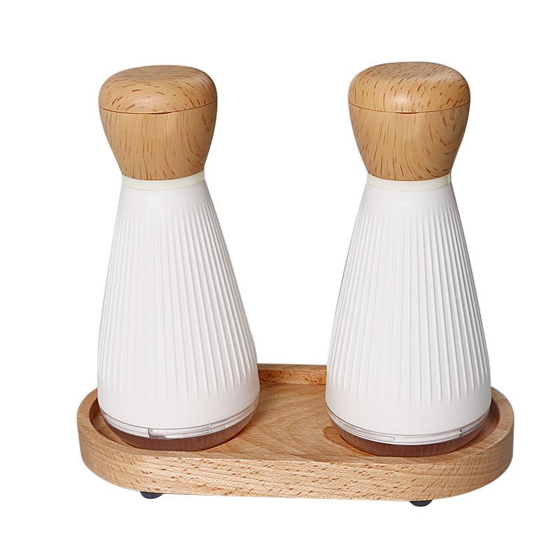 Manual Salt and Pepper Grinder Set Ceramic Grinder with Bamboo Stand Adjustable Coarse Salt and Pepper Mills Kitchen Gadgets