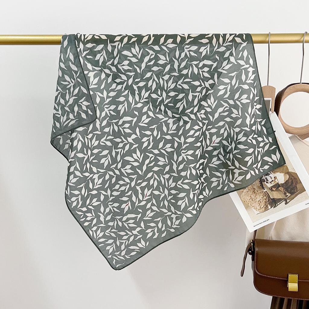 Spring And Summer Light And Breathable 65 * 65Cm Square Scarf Versatile Printed Mulberry Silk Cotton Blended Women'S Silk Scarf