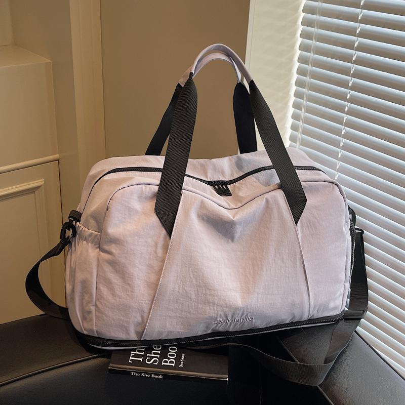 Women's Large Capacity Fashion Travel Duffle Bag - Lightweight Handheld for Sports, Fitness, and Short Trips