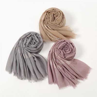 Accessoires – Sjaals en hoofddoeken