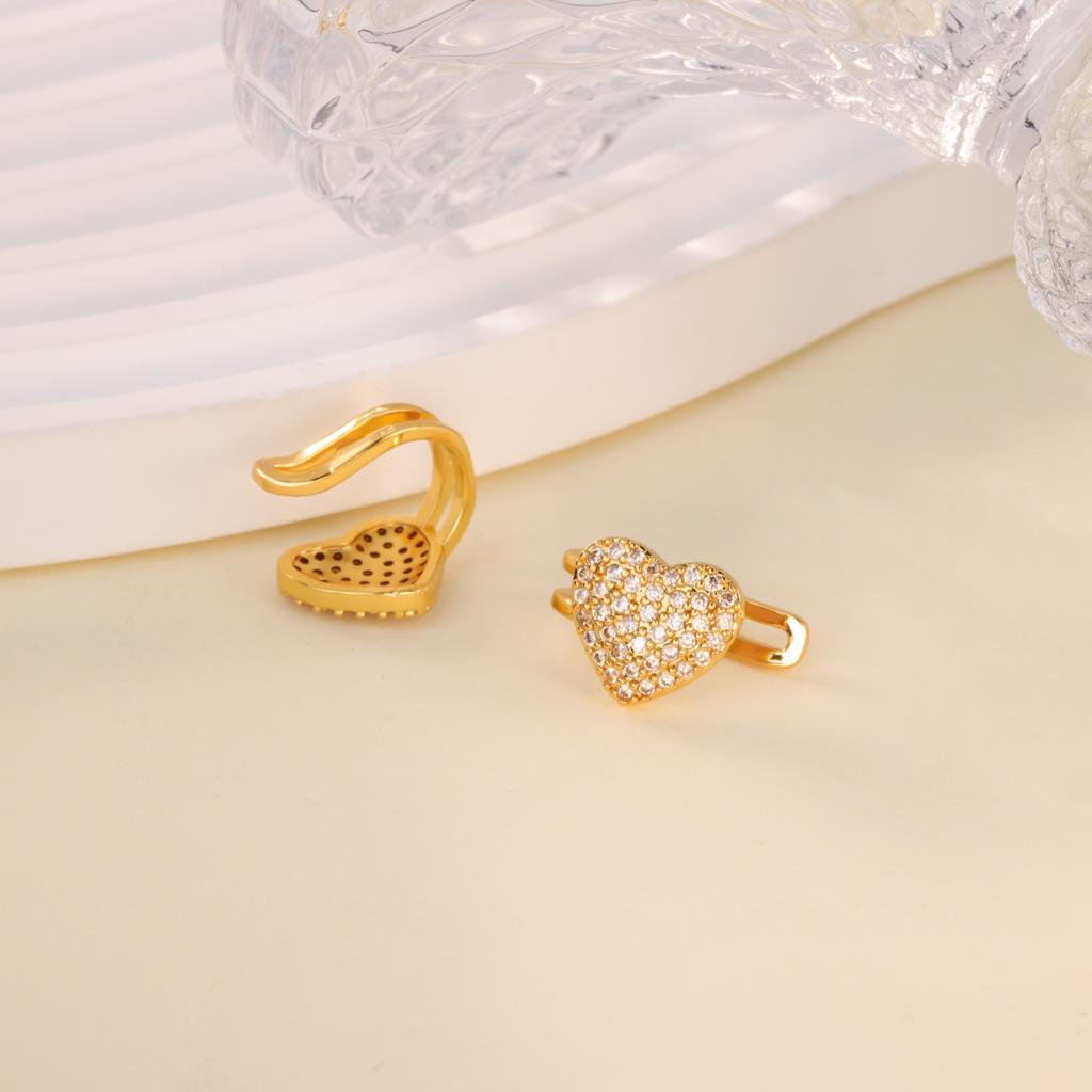 Vintage Luxury Zircon Heart Clip Earrings for Women Cooper Gold Color Crystal Earring 2026 New Fashion Wedding Zircon Gift