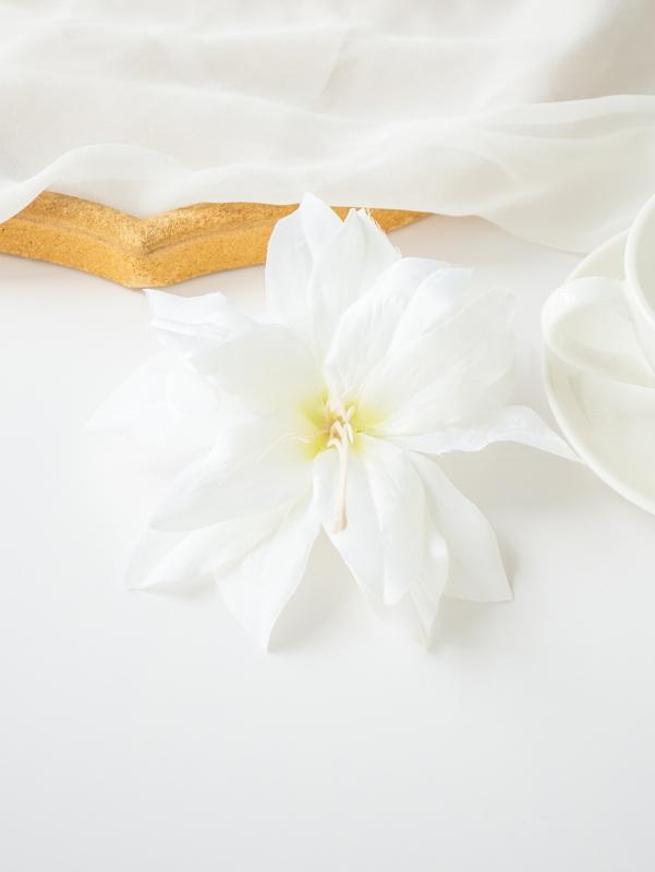 

5/10 шт. Искусственные Цветы Шелковая Лилия Фестиваль Вечеринка Дом Сад На Открытом Воздухе Свадьба Свадебные Букеты Декор Комнаты Подарки Своими Руками Подарочная Коробка Гирлянда 5PCS белый