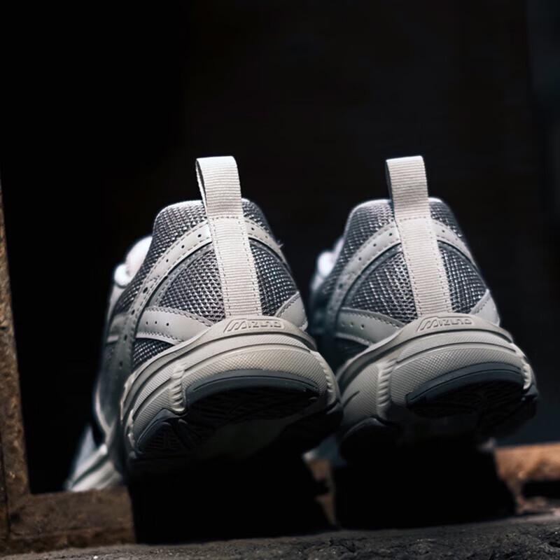 Mizuno D1GH2230-08 Unisex Running & Casual Shoes