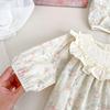Kayoudou Retro Floral Long-Sleeve Baby Bodysuit & Hat Set