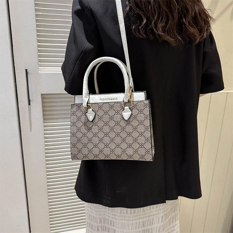 Niche design handbag bag spring new fashion simple large capacity messenger bag trendy shoulder bag