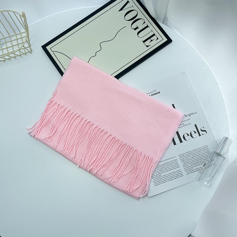 צעיף משבצות לסתיו וחורף: קשמיר חיקוי איכותי, רב-תכליתי וחם לגברים ונשים.