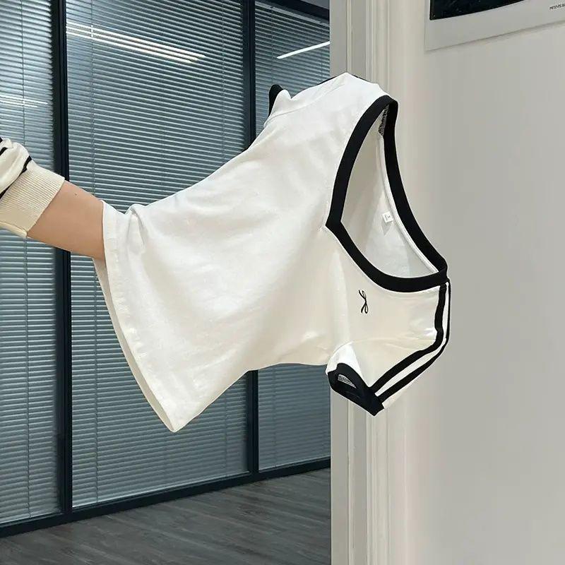 Dámský pikantní dívčí zeštíhlující letní top s krátkým rukávem, kontrastní barvou a V-výstřihem, patchwork